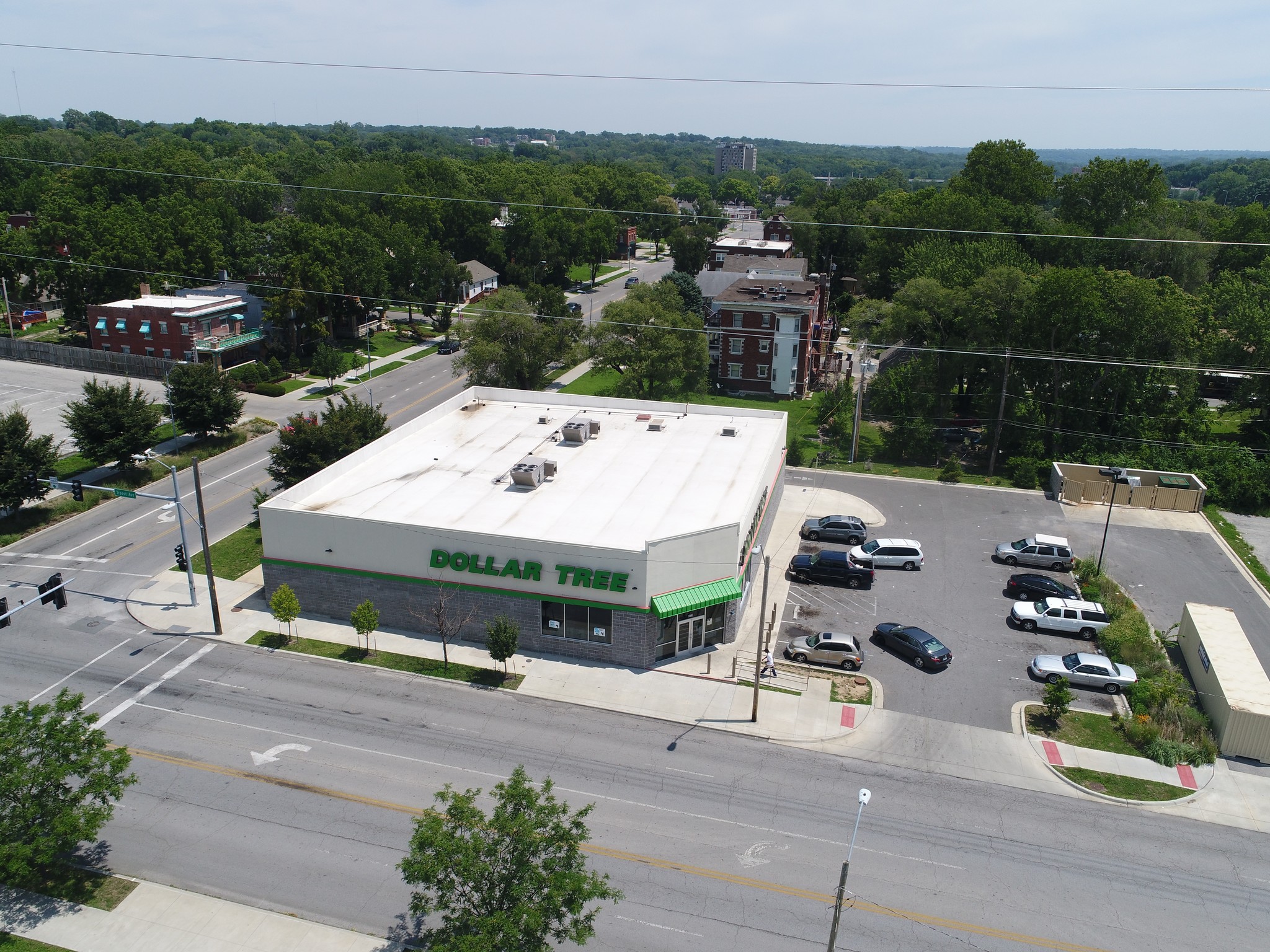 4601 Troost Ave, Kansas City, MO for lease Primary Photo- Image 1 of 8