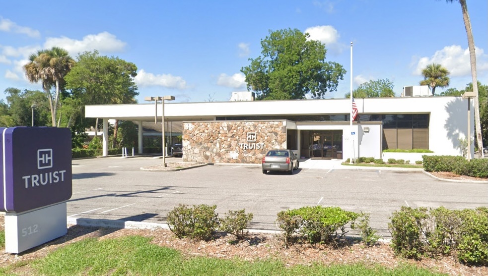 512 N Ridgewood Ave, Edgewater, FL for lease - Building Photo - Image 2 of 6