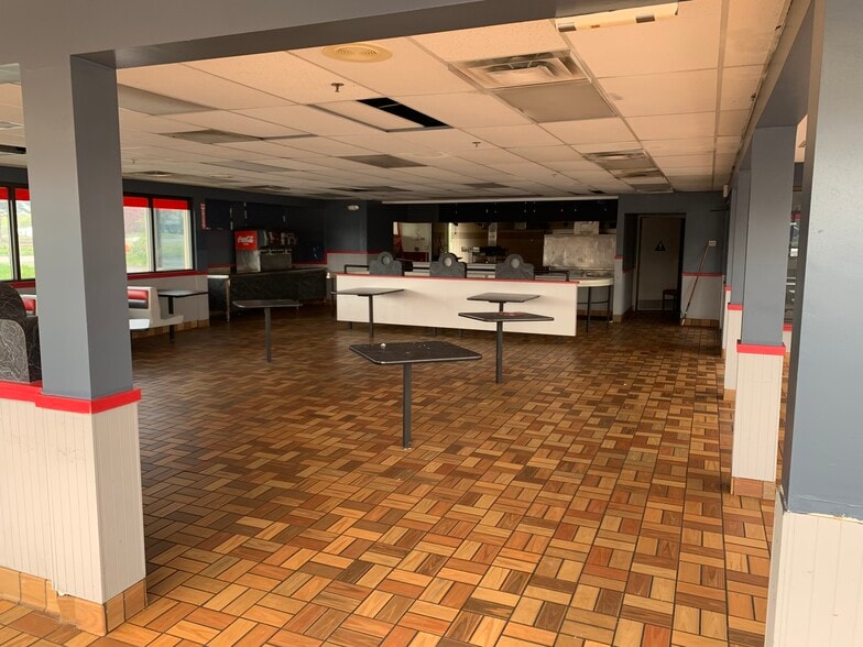 3679 W Henrietta Rd, Rochester, NY for lease - Interior Photo - Image 3 of 7