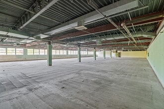 26 Sears Way, West Springfield, MA for sale Building Photo- Image 1 of 2