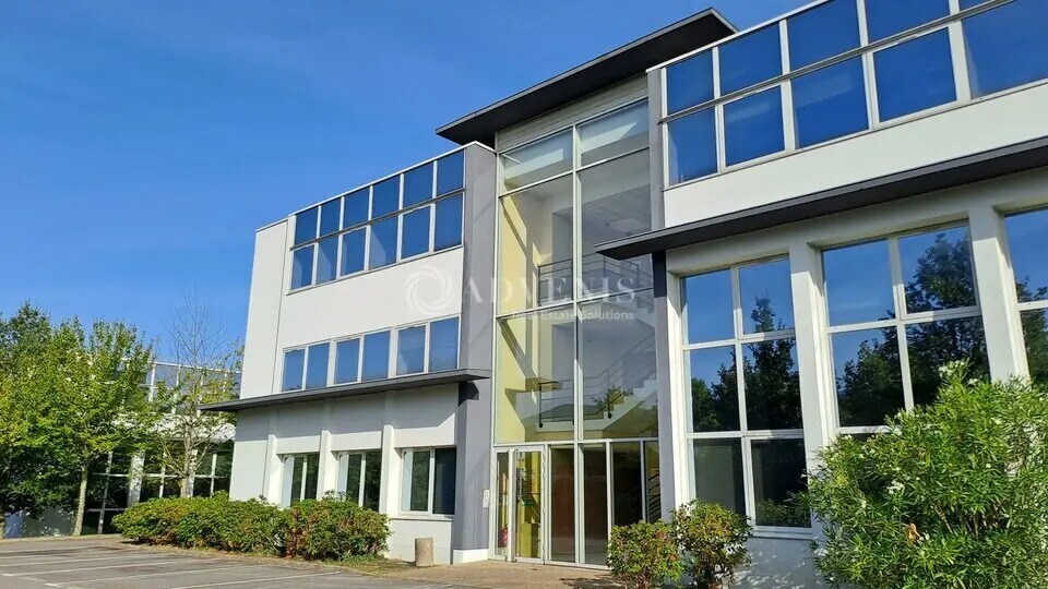 Office in Carquefou for lease Building Photo- Image 1 of 8