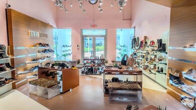 433-445 Lincoln Rd, Miami, Miami Beach, FL for lease Building Photo- Image 1 of 2