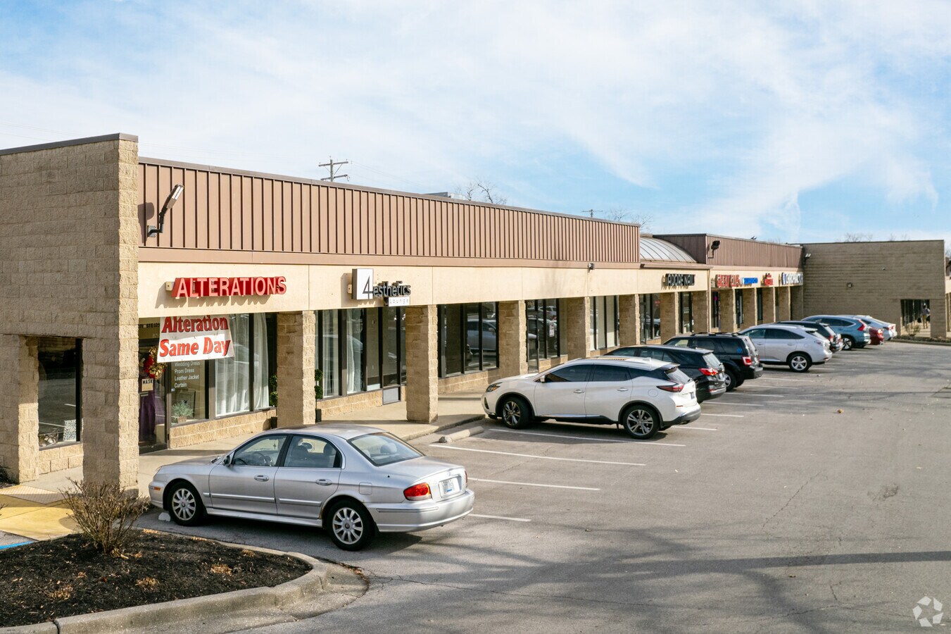 171 W Lowry Ln, Lexington, KY 40503