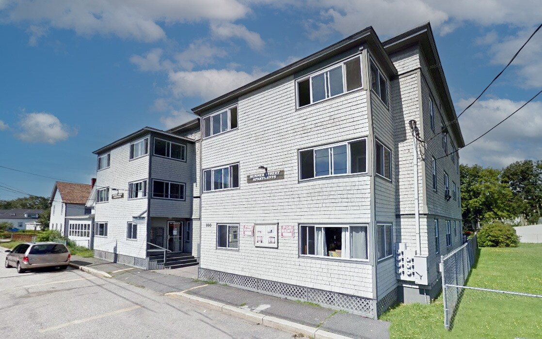 100 Summer St, Biddeford, ME 04005