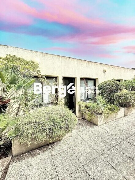 Office in Mougins for sale - Building Photo - Image 1 of 7