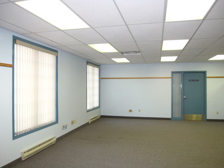 200 McNab St, Brockton, ON for lease - Other - Image 3 of 3