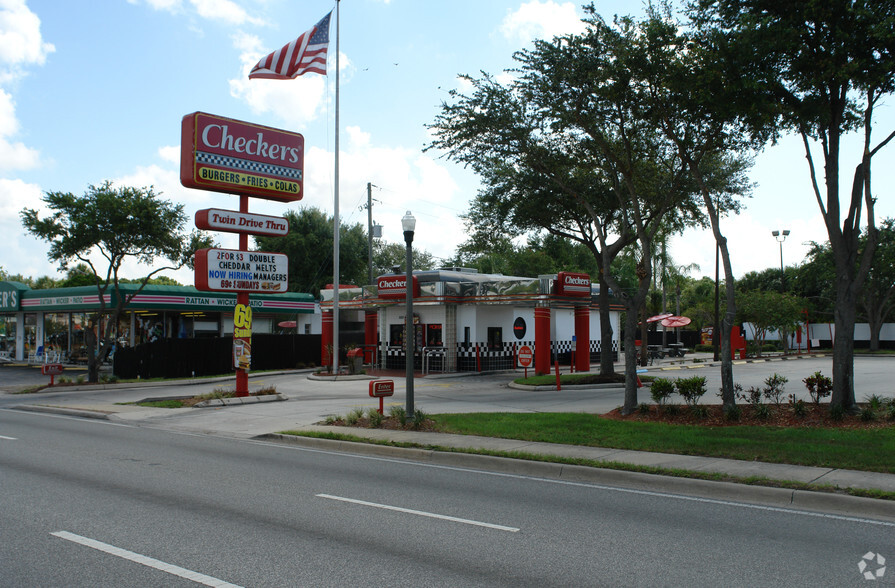 3501 34th St N, Saint Petersburg, FL for lease - Primary Photo - Image 3 of 6