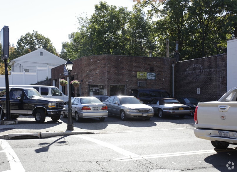 160 5th Ave, Pelham, NY for sale - Primary Photo - Image 1 of 1