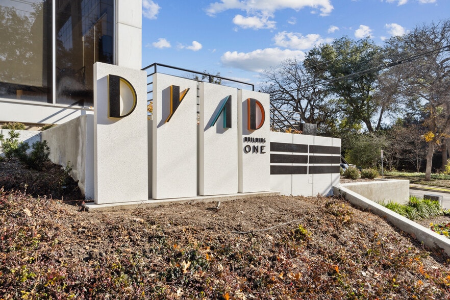 3303 Lee Pky, Dallas, TX for lease - Building Photo - Image 1 of 18