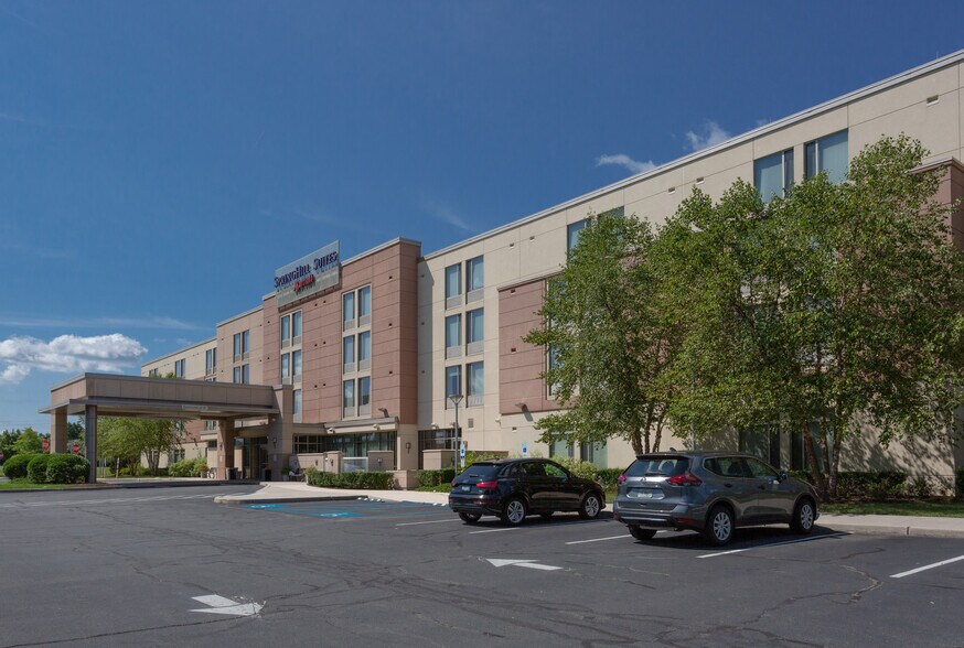 1770 Hempstead Rd, Lancaster, PA 17601 Greenfield