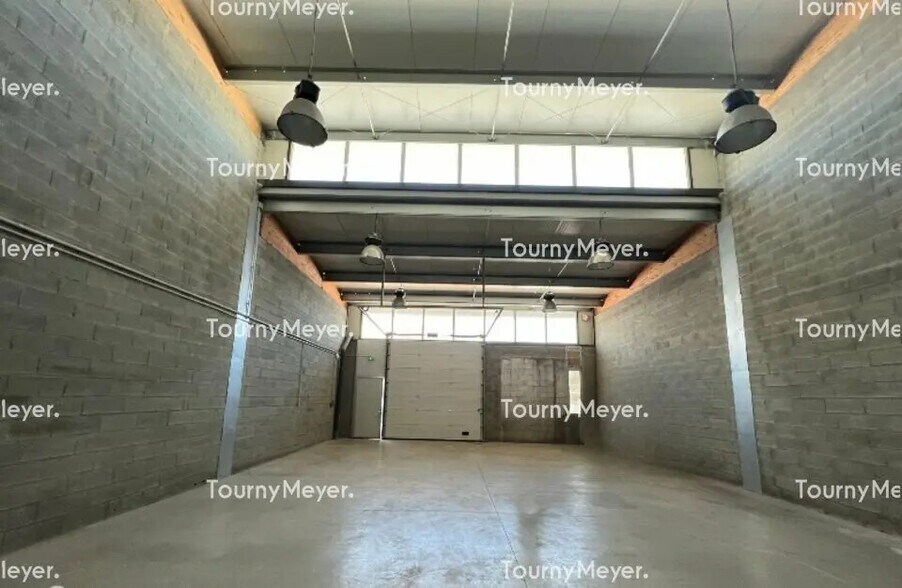 Office in Castries for lease - Interior Photo - Image 1 of 8