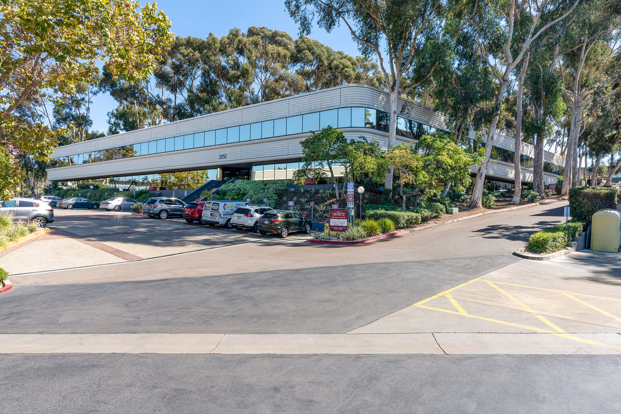 3252 Holiday Ct, La Jolla, CA for lease Primary Photo- Image 1 of 4