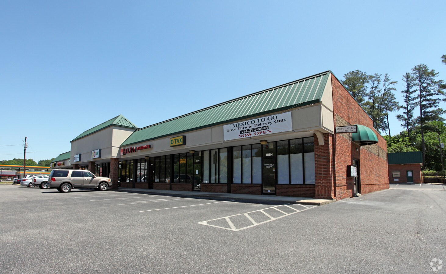 1113 Perry Hill Rd, Montgomery, AL 36109 Retail for Lease
