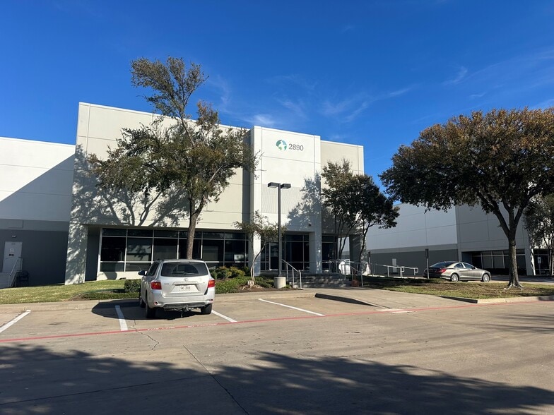 2890 114th St, Grand Prairie, TX for lease - Building Photo - Image 2 of 7