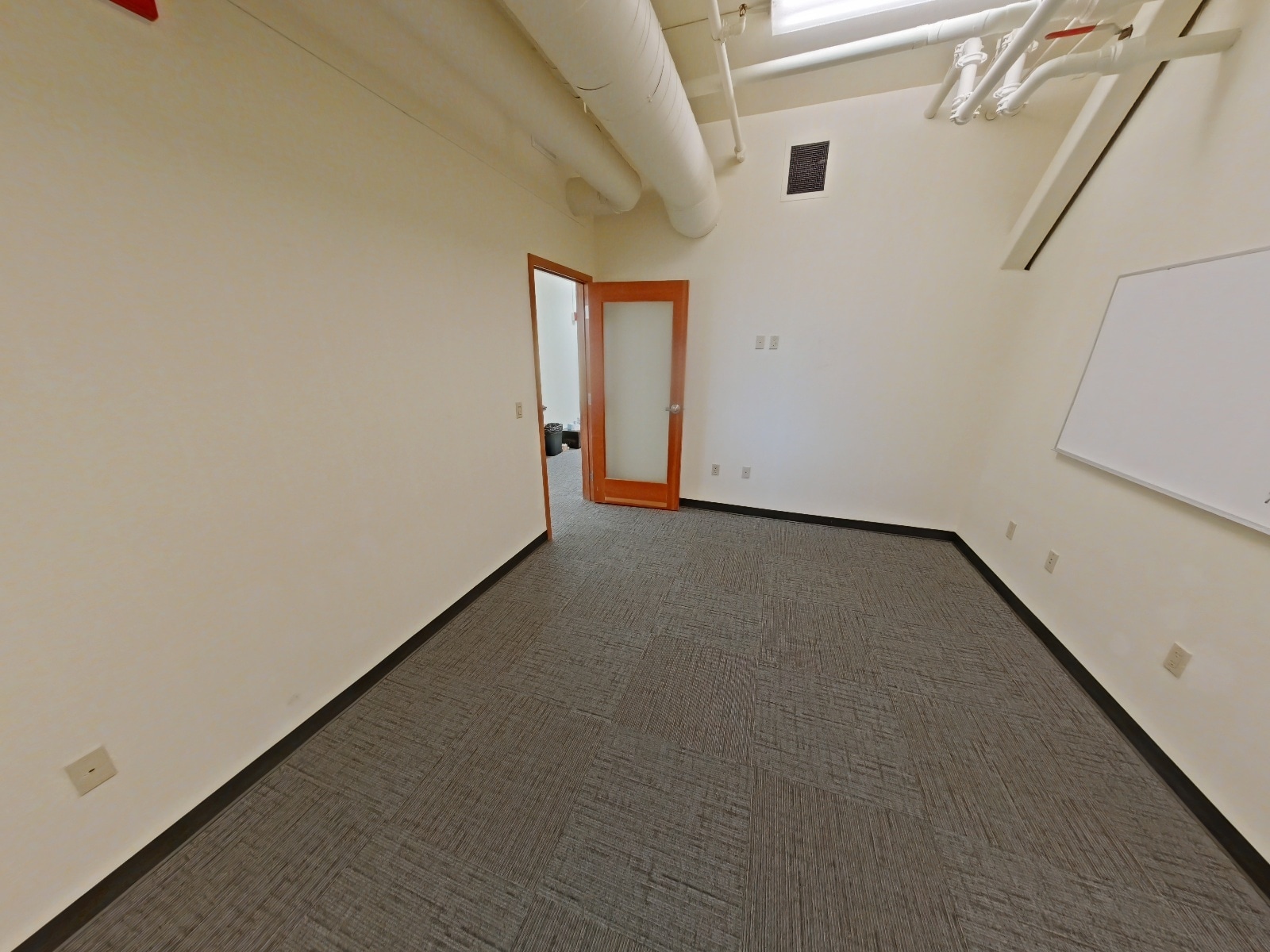 1225 S Weller St, Seattle, WA for lease Interior Photo- Image 1 of 3