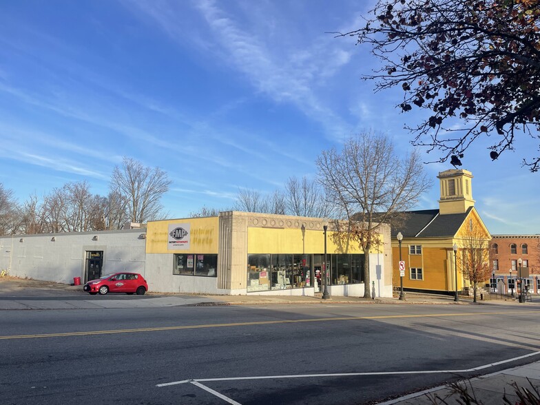 380 Main St, Southbridge, MA for lease - Primary Photo - Image 1 of 1