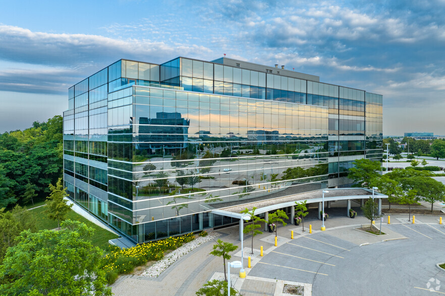 5060 Spectrum Way, Mississauga, ON for lease - Building Photo - Image 1 of 6