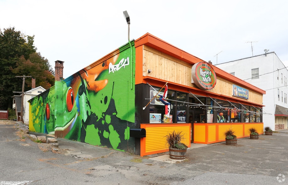 118 Main St, Winsted, CT for sale - Building Photo - Image 1 of 1