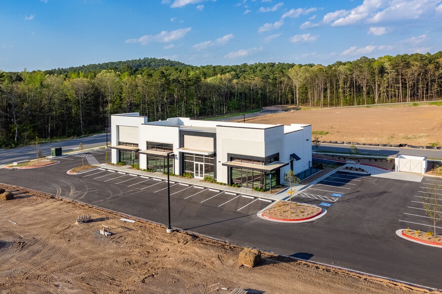18120 Chenal Pky, Little Rock, AR for lease - Building Photo - Image 2 of 15