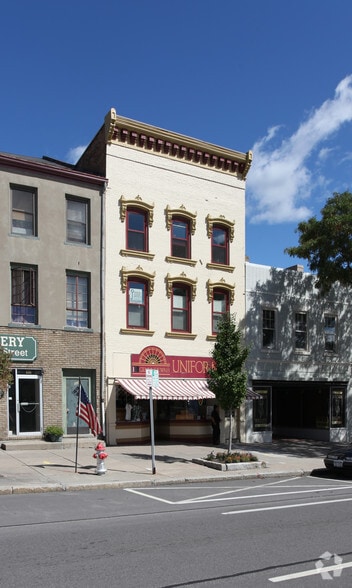 137 S Main St, Canandaigua, NY for sale - Primary Photo - Image 1 of 1