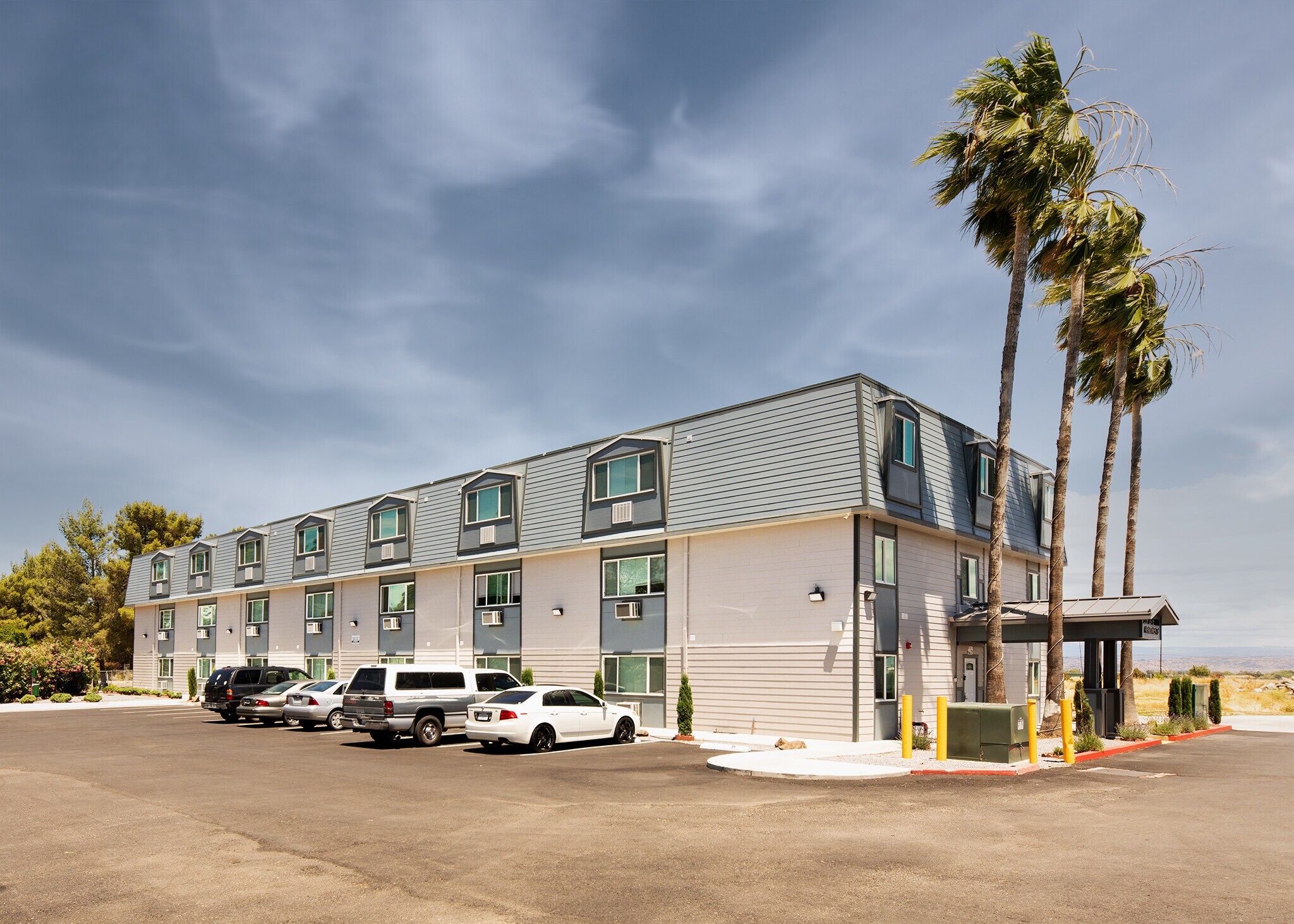 6 Sutter St, Red Bluff, CA 96080 Sutter Street Apartments