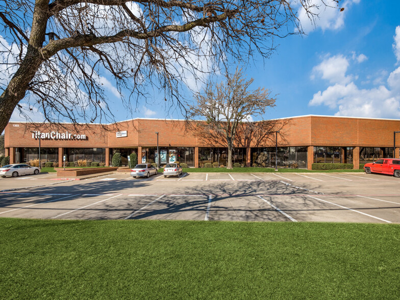 1303 Marsh Ln, Carrollton, TX for lease - Building Photo - Image 1 of 11