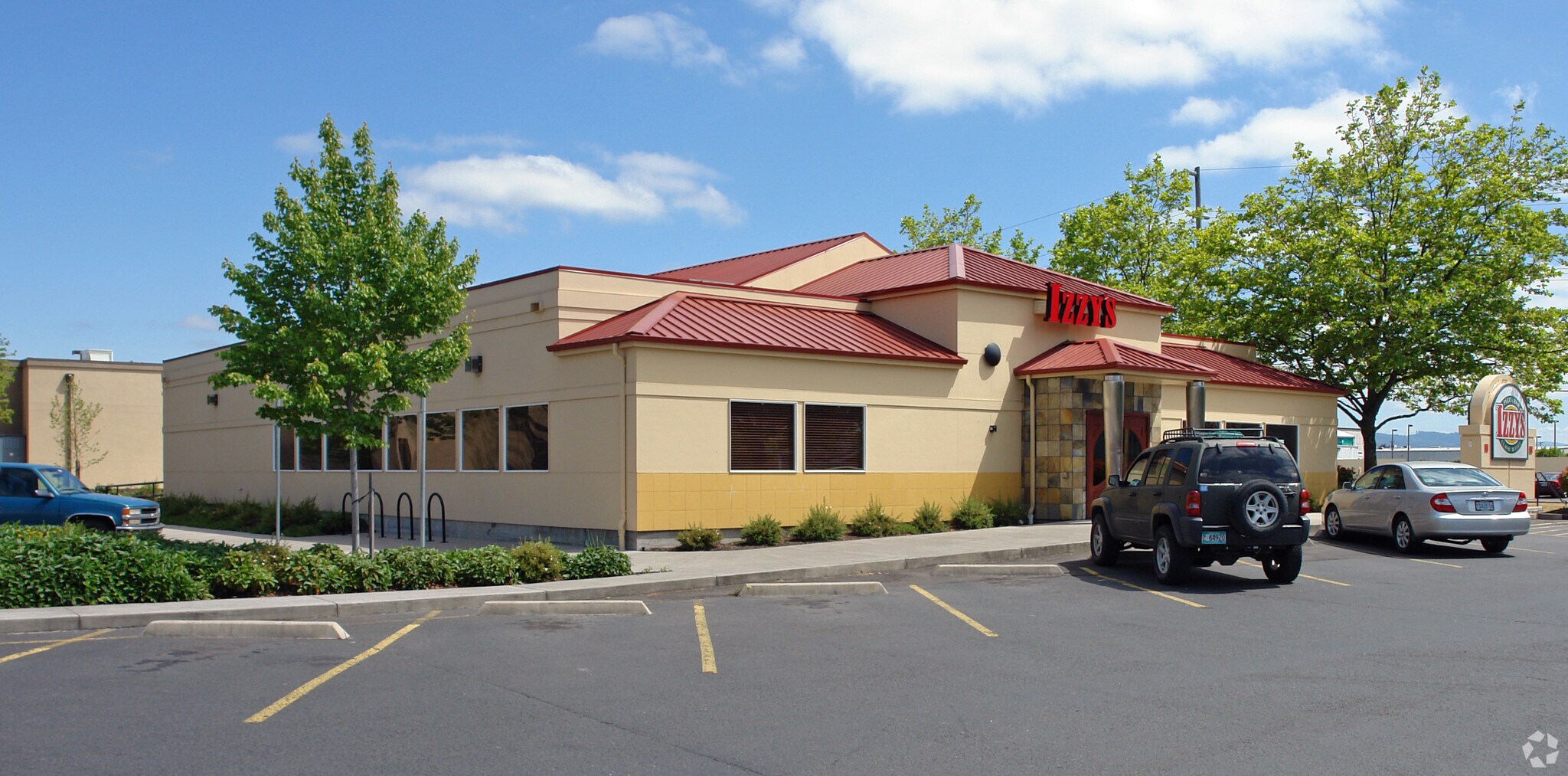 33333555 W 11th Ave, Eugene, OR 97402 Fred Meyer