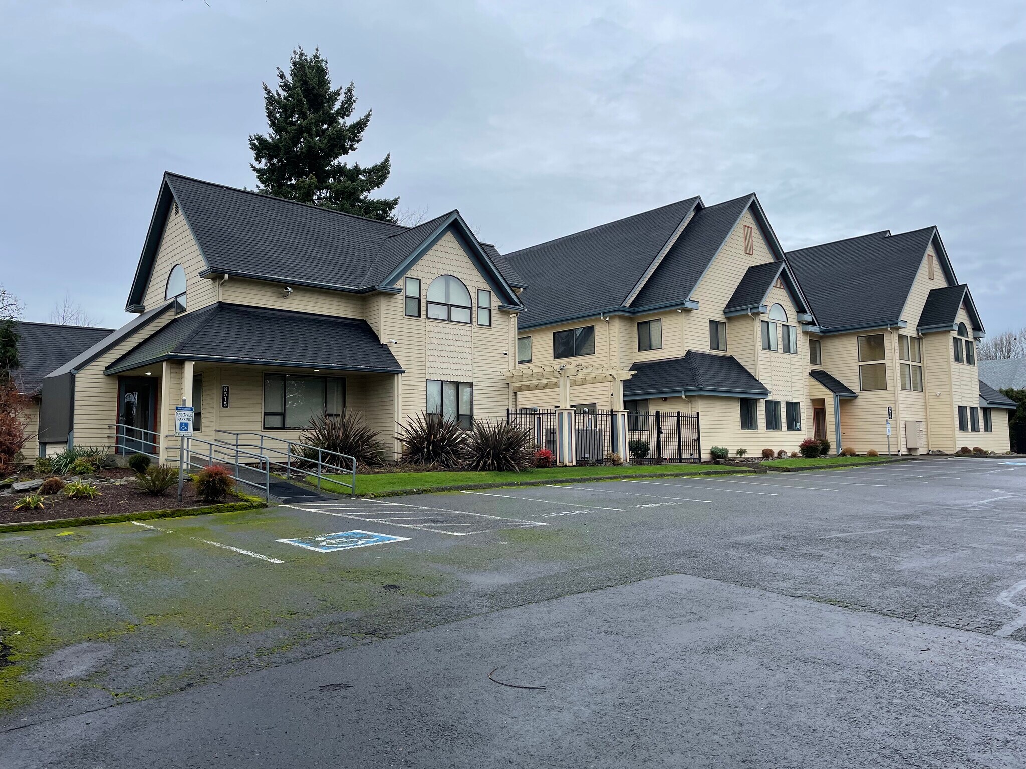 8513 NE Hazel Dell Ave, Vancouver, WA for lease Building Photo- Image 1 of 4