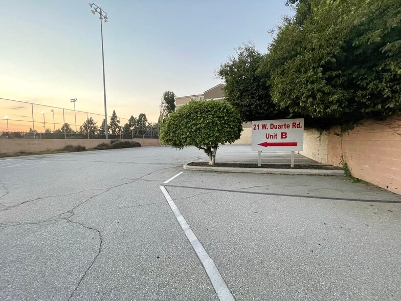 21 W Duarte Rd, Arcadia, CA for sale - Building Photo - Image 2 of 23