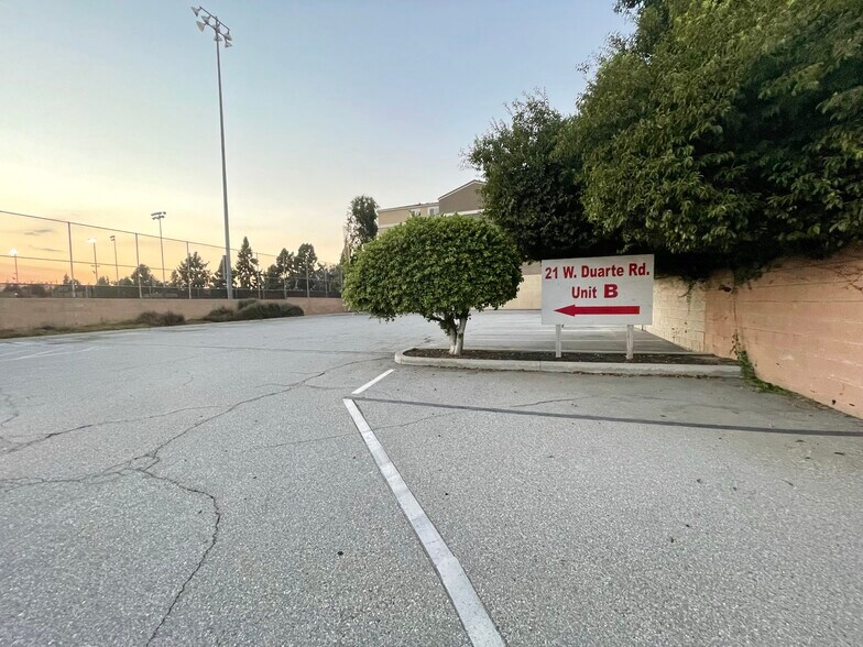 21 W Duarte Rd, Arcadia, CA 91007 Office/Retail for Lease
