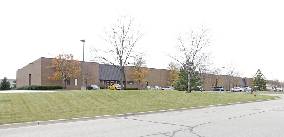 2101-2115 Tempel Dr, Libertyville, IL for sale - Building Photo - Image 2 of 10