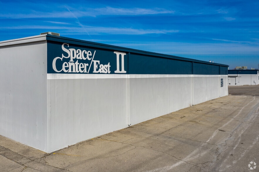 12027 E 51st St, Tulsa, OK for lease - Building Photo - Image 2 of 22