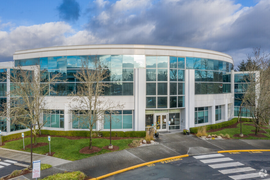 18700 NE Union Hill Rd, Redmond, WA for lease - Primary Photo - Image 1 of 5