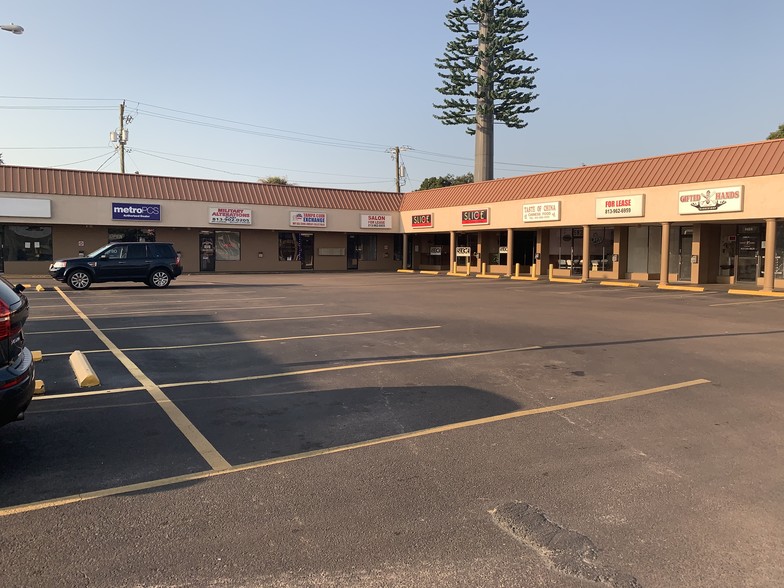 5821-5843 S Dale Mabry Hwy, Tampa, FL for lease - Building Photo - Image 2 of 3