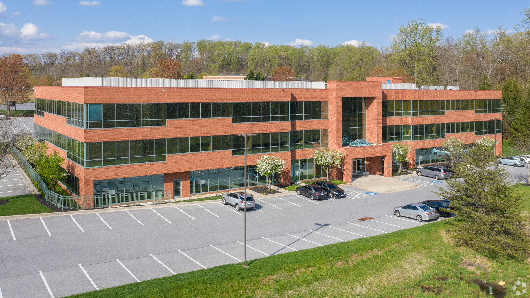 300 Redland Ct, Owings Mills, MD 21117 - Dolfield Office Park | LoopNet.com