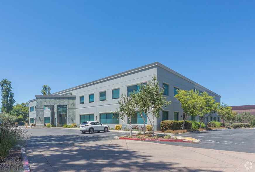 165 Gibraltar Ct, Sunnyvale, CA for lease - Building Photo - Image 3 of 3