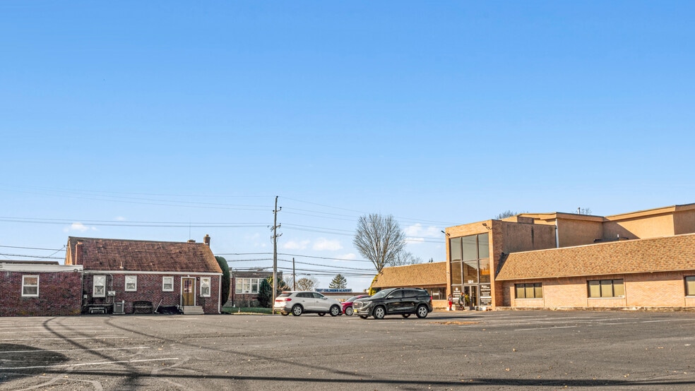 501 Street Rd, Southampton, PA for sale - Building Photo - Image 2 of 8
