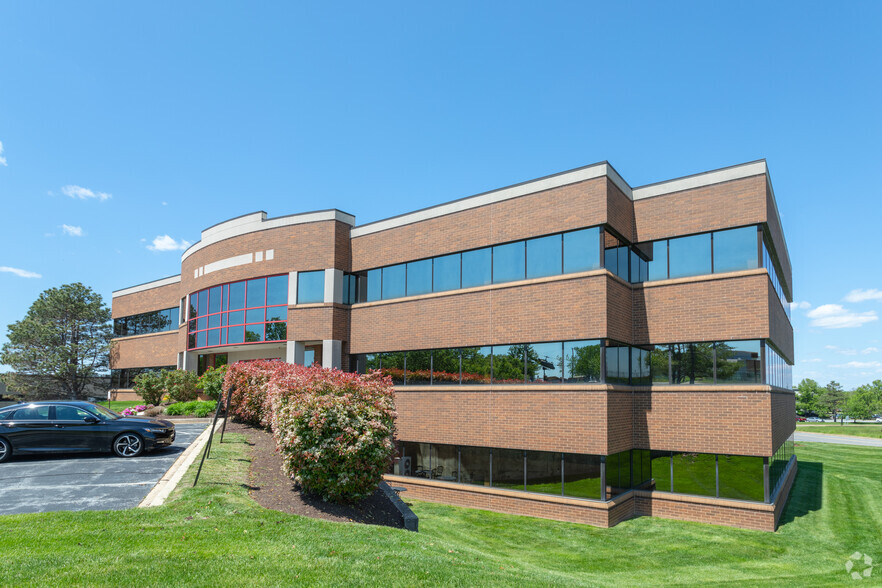 10 Corporate Cir, New Castle, DE for lease - Building Photo - Image 1 of 7