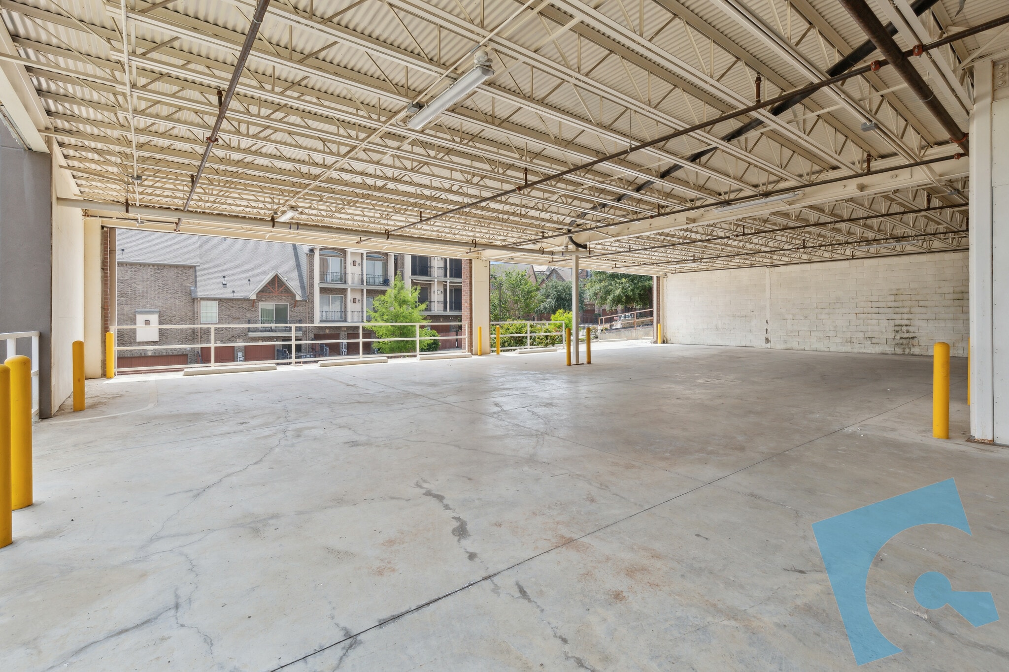 840 Ranchview Dr, Irving, TX for sale Interior Photo- Image 1 of 3