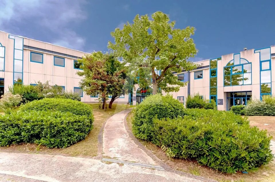 Flex in Villebon-sur-Yvette for lease Building Photo- Image 1 of 10