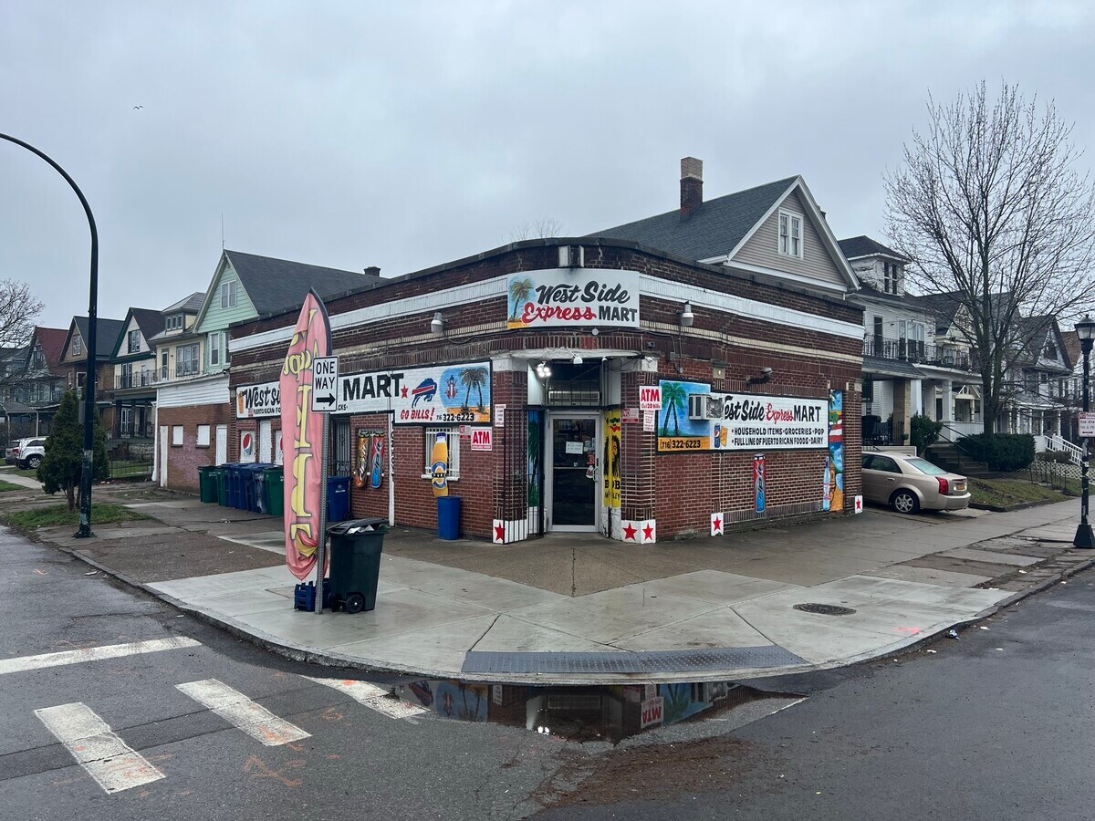 365 Auburn Ave, Buffalo, NY 14213