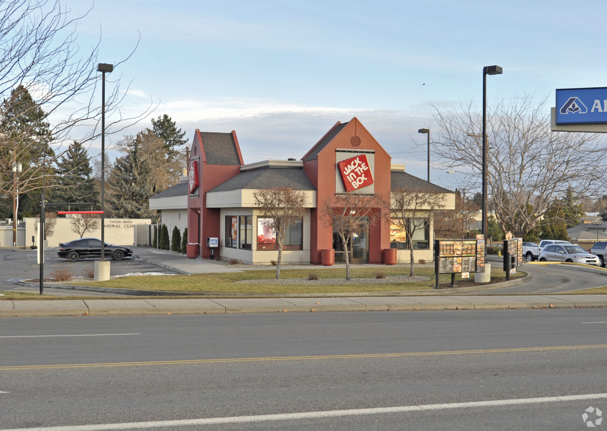 3907 Tieton Dr, Yakima, WA for sale Primary Photo- Image 1 of 1