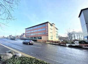17 Preston New Rd, Blackburn for lease Building Photo- Image 1 of 5