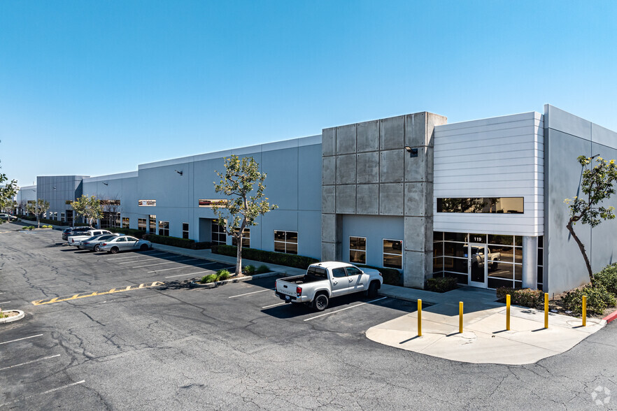 1930 S Rochester Ave, Ontario, CA for lease - Building Photo - Image 1 of 7