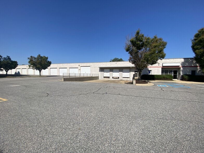 1441 Miller Store Rd, Virginia Beach, VA for lease - Building Photo - Image 1 of 4