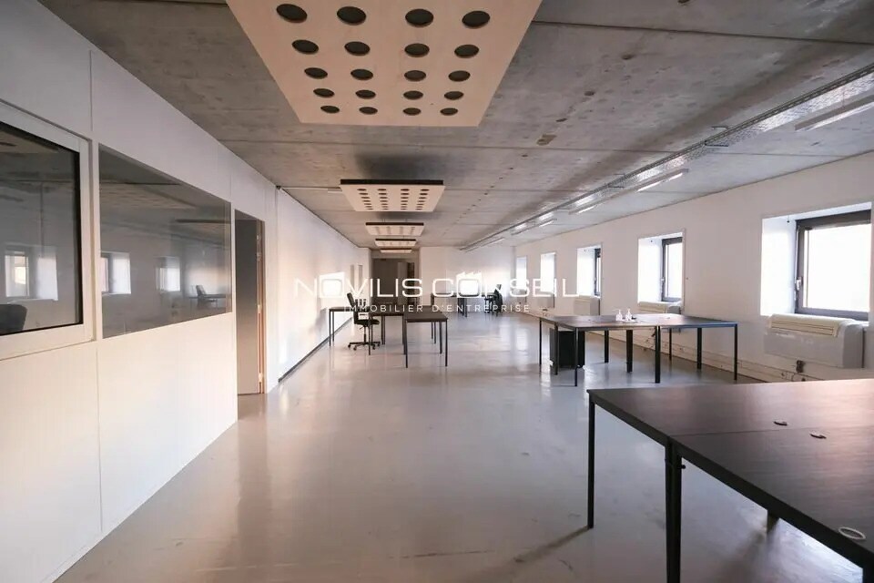 Office in Toulouse for sale Building Photo- Image 1 of 8