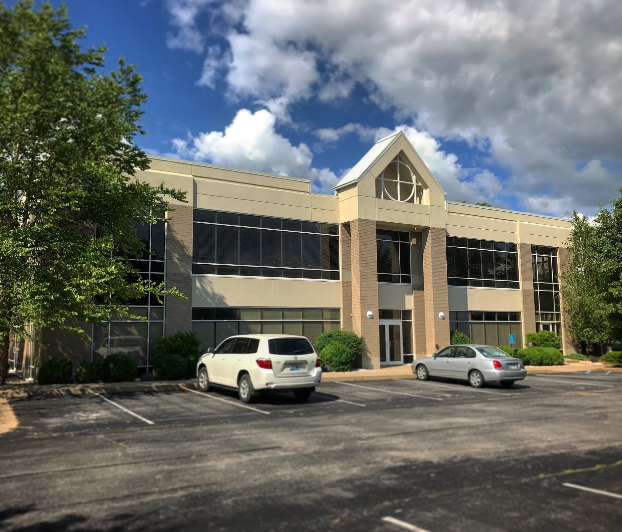 1517 Bull Lea Rd, Lexington, KY for sale Building Photo- Image 1 of 1