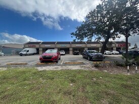 111-123 N Kings Ave, Brandon FL - Storefront Property