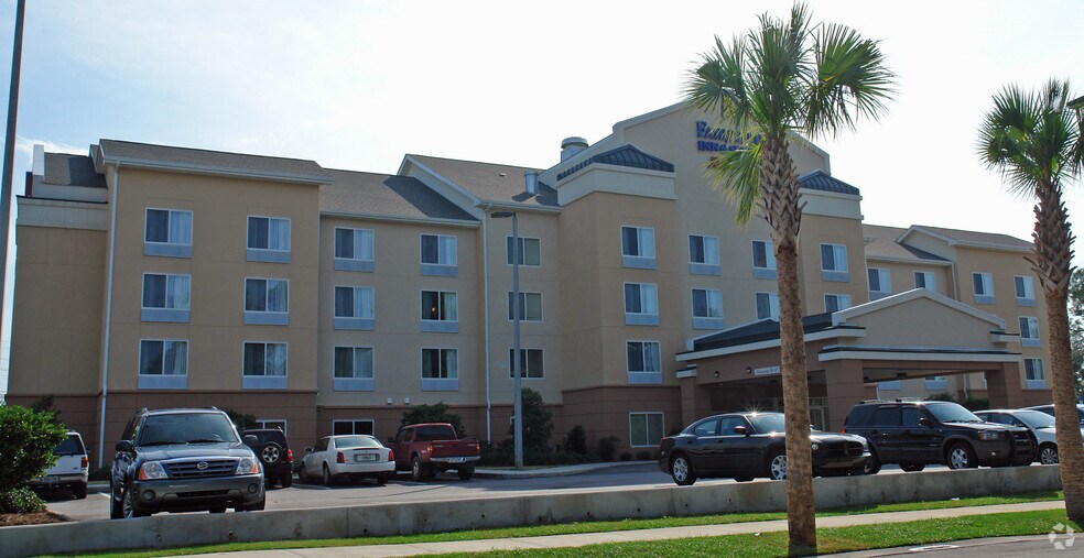 1280 Eglin Pky, Shalimar, FL for sale - Primary Photo - Image 1 of 1