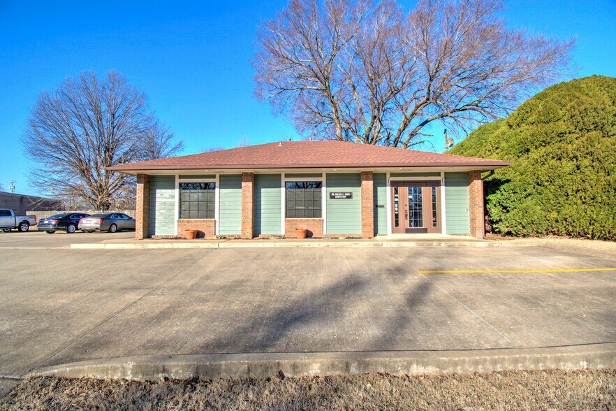 415 S York St, Muskogee, OK 74403